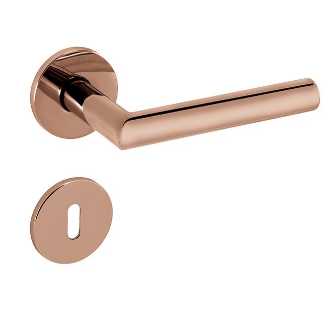 TI - FAVORIT - R 4002 5S