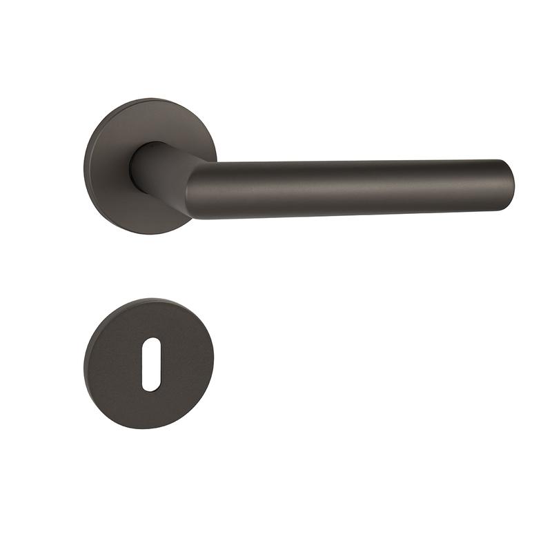TI - FAVORIT - R 2002 5S